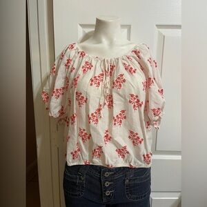 (P) Floral White and Red Women's Top